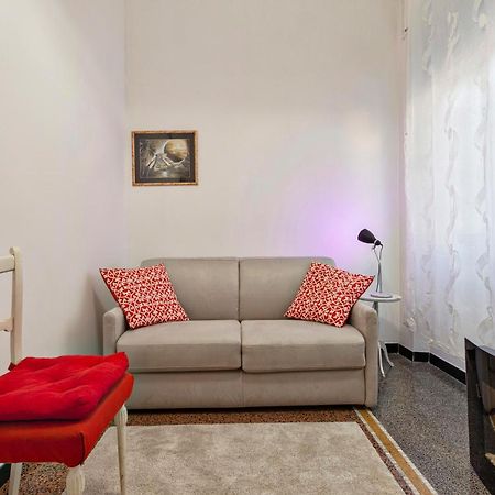 Apartamento Fantastic House Near The Station Free Parking Génova Exterior foto